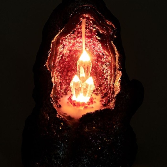(SOLD OUT Coming Soon!) Geode Cave Incense Burner - Picture 6 of 7